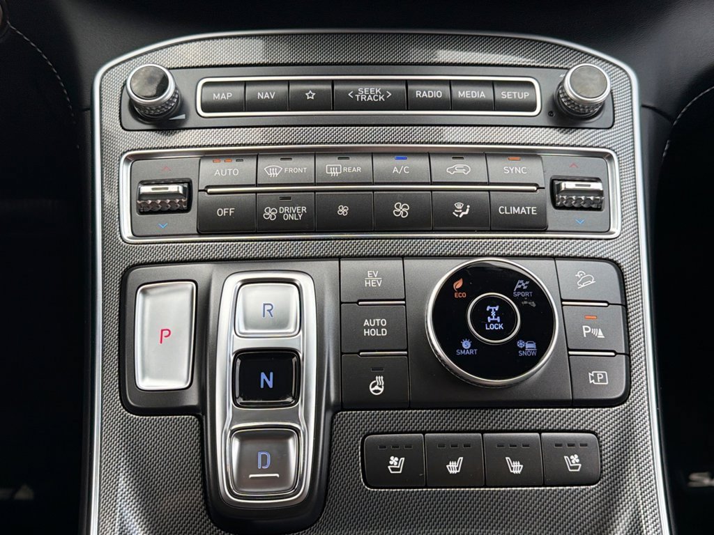 Certified 2023 Hyundai Santa Fe Limited AWD/4WD image 25