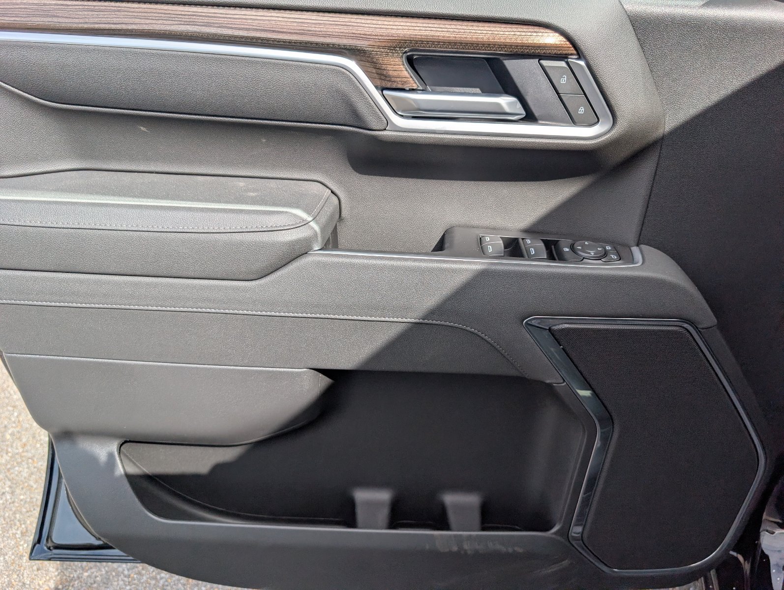 New 2026 Chevrolet Silverado 1500 RST w/ LPO, Liner Protection Package AWD/4WD image 15