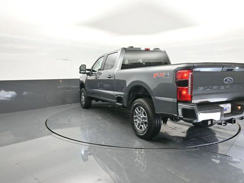 New 2026 Ford F250 Lariat w/ FX4 Off-Road Package image 5
