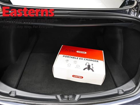 Used 2023 Tesla Model 3 Standard Range RWD image 9
