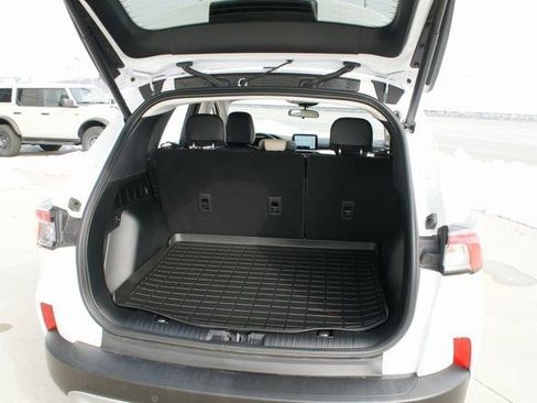 Used 2022 Ford Escape SEL image 30