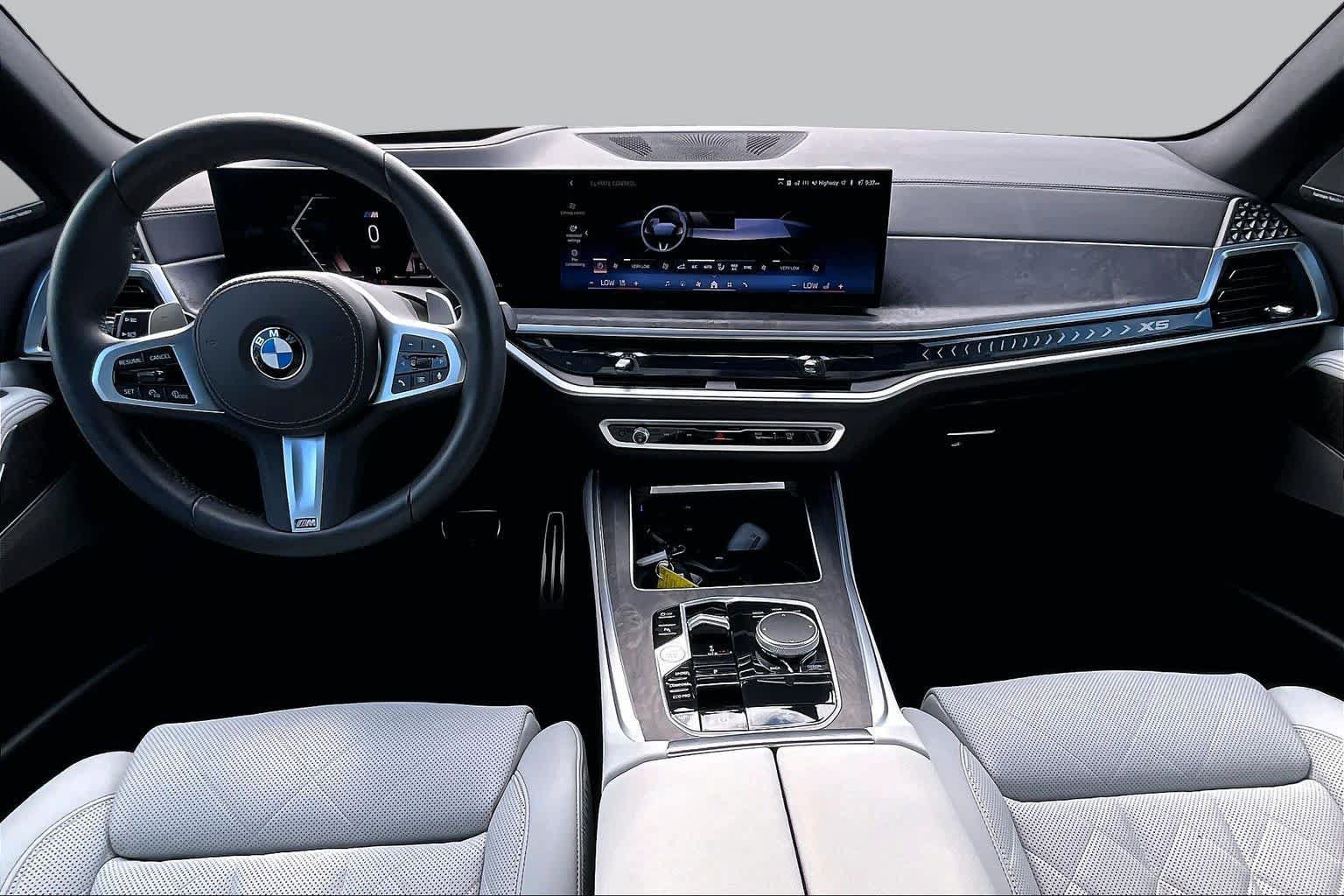 Used 2026 BMW X5 sDrive40i w/ M Sport Package RWD image 16