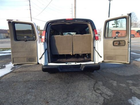 Used 2019 Chevrolet Express 3500 LS w/ Cold Climate Package image 9