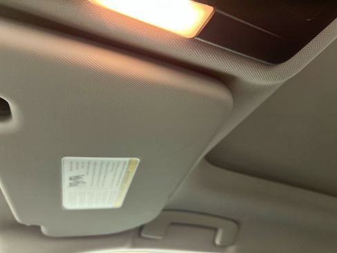 Used 2024 Mitsubishi Outlander SE FWD image 14
