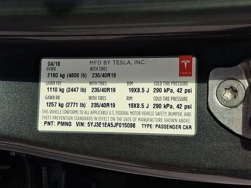 Used 2018 Tesla Model 3 Long Range RWD image 30