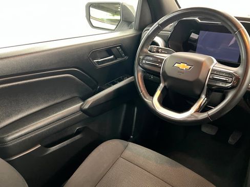 Used 2023 Chevrolet Colorado LT w/ LT Convenience Package II image 11