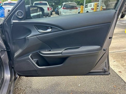 Used 2021 Honda Insight EX image 25