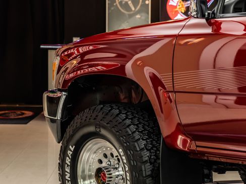 Used 1991 Toyota Pickup Deluxe image 37