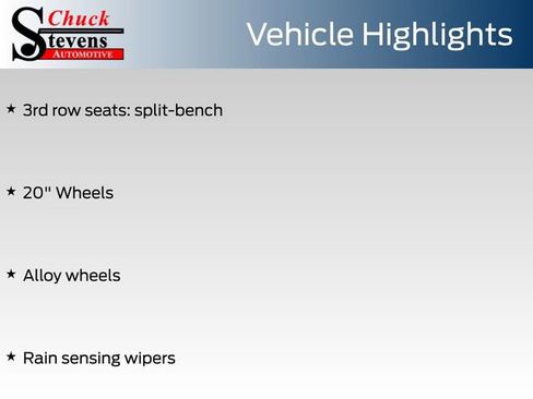 Used 2025 Land Rover Discovery S image 6