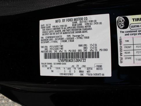 Used 2014 Ford Mustang Convertible RWD image 39