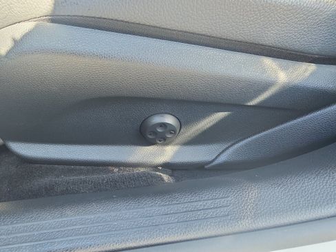 Used 2016 Mercedes-Benz C 300 4MATIC Sedan image 15
