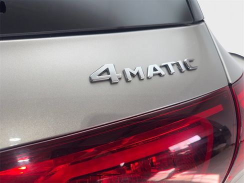 Used 2022 Mercedes-Benz GLE 350 4MATIC image 24