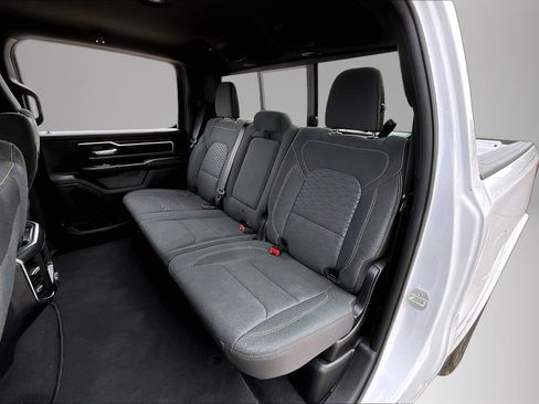 Used 2025 RAM 1500 Big Horn AWD/4WD image 23