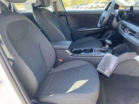 New 2026 Kia K4 LXS FWD image 27