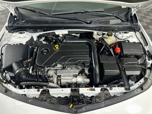 Used 2024 Chevrolet Malibu LT FWD image 34