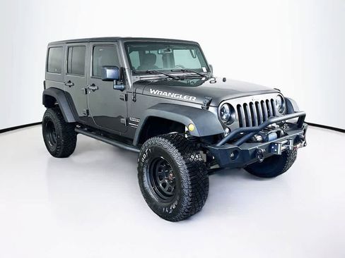 Used 2018 Jeep Wrangler Unlimited Sport S AWD/4WD image 23