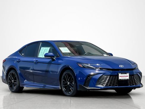 Certified 2025 Toyota Camry SE w/ Convenience Package FWD image 7
