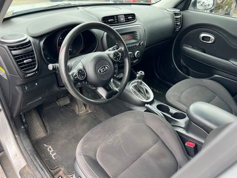 Used 2015 Kia Soul FWD image 14