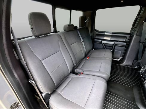 Used 2018 Ford F150 XLT w/ Equipment Group 302A Luxury AWD/4WD image 20