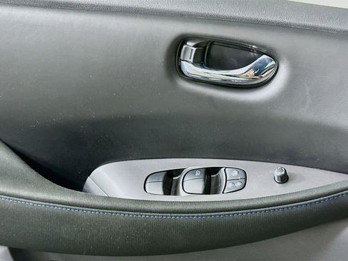 Used 2024 Nissan Leaf S FWD image 15