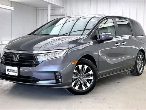 Certified 2023 Honda Odyssey EX-L image 2