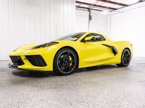 Used 2023 Chevrolet Corvette Stingray Premium Conv w/ 3LT image 3