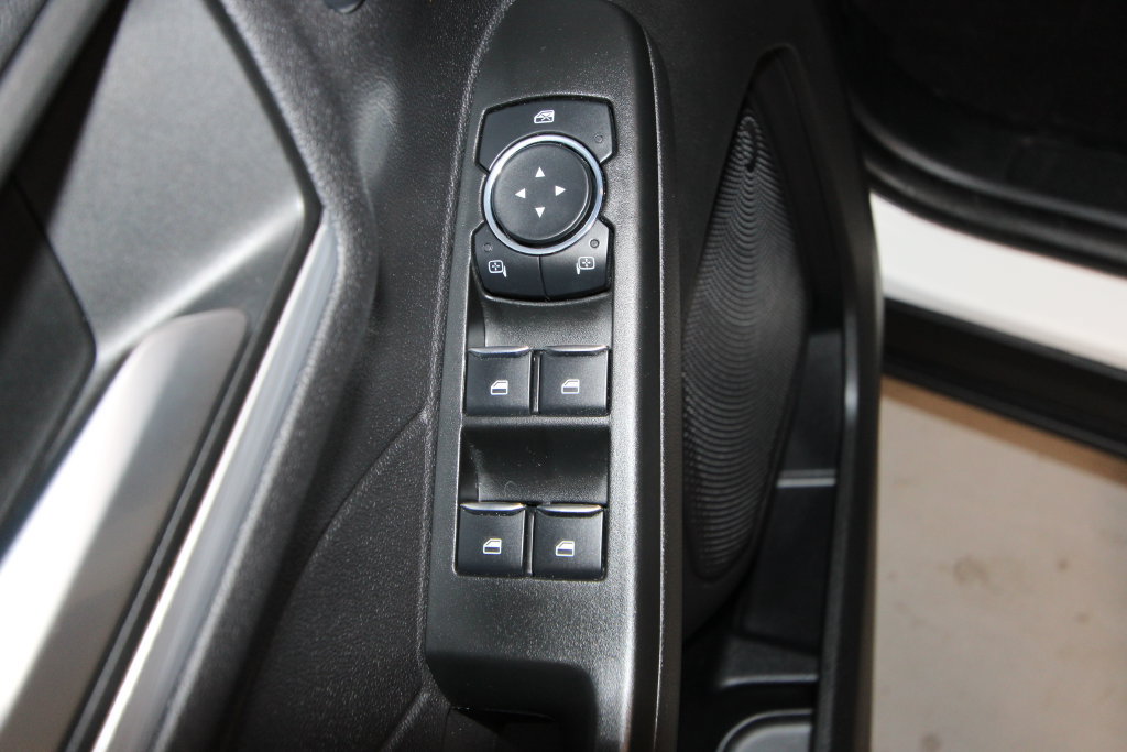 Used 2023 Ford Escape Platinum AWD/4WD image 6