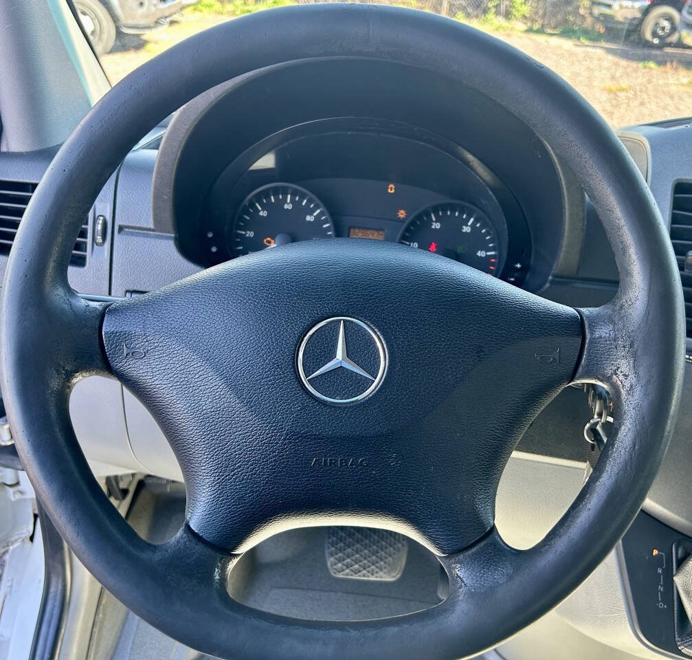 Used 2012 Mercedes-Benz Sprinter 2500 image 16