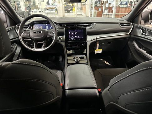 New 2026 Jeep Grand Cherokee Laredo X AWD/4WD image 13