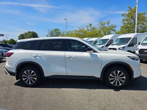 Used 2024 INFINITI QX60 Pure AWD/4WD image 4