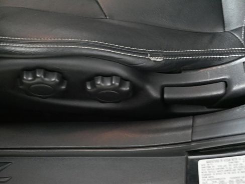 Used 2014 Nissan 370Z Roadster image 20