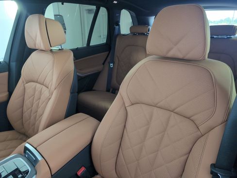 Used 2026 BMW X5 sDrive40i image 23