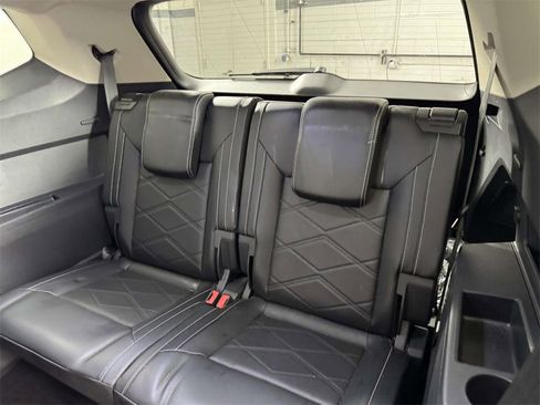 Used 2024 Volkswagen Atlas SE image 31