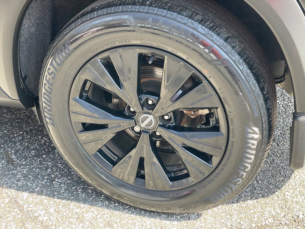 Certified 2023 Nissan Rogue SV w/ SV Premium B Package AWD/4WD image 35