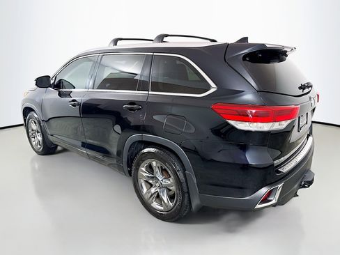 Used 2017 Toyota Highlander Limited Platinum AWD/4WD image 5