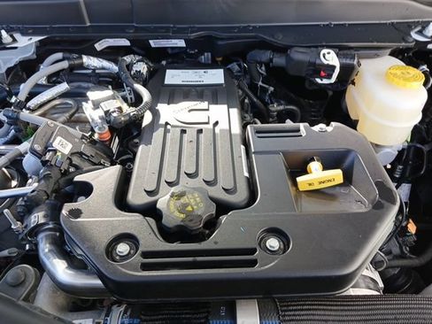 New 2026 RAM 2500 Laramie AWD/4WD image 65