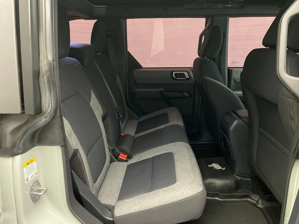 Used 2022 Ford Bronco 4-Door AWD/4WD image 23