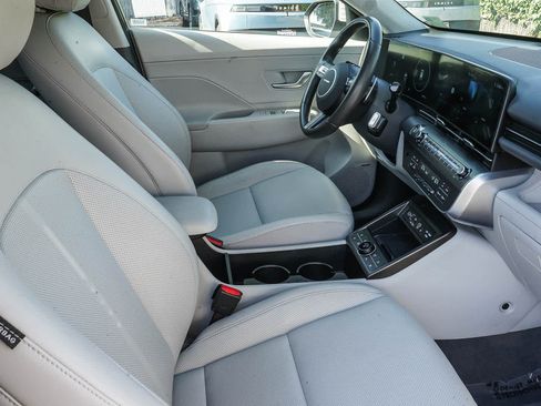 Used 2024 Hyundai Kona Limited AWD/4WD image 17