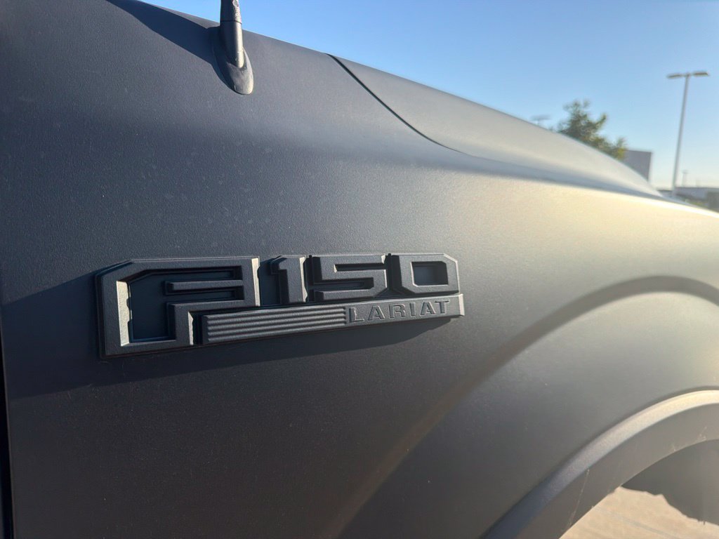 Used 2016 Ford F150 Lariat w/ Equipment Group 502A Luxury AWD/4WD image 11
