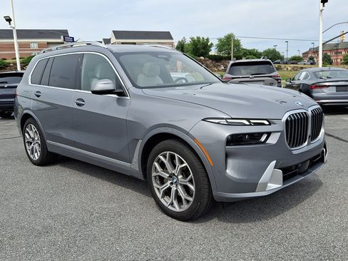 Used 2026 BMW X7 xDrive40i AWD/4WD image 1