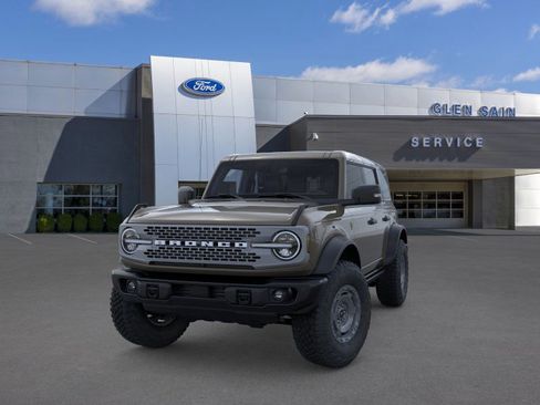 New 2025 Ford Bronco Badlands image 2