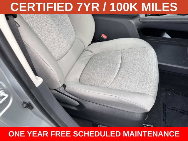 Used 2023 Toyota Sienna LE w/ LE Plus Package FWD image 10
