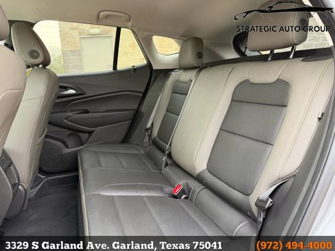 Used 2025 Chevrolet Trax ACTIV w/ Driver Confidence Package image 10