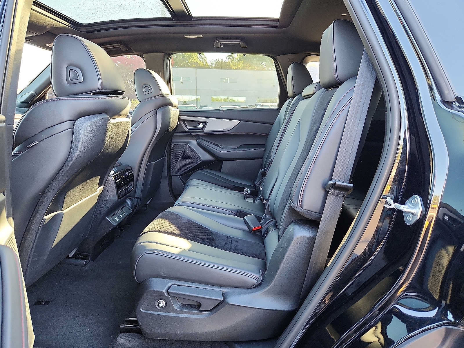 Used 2023 Acura MDX A-Spec AWD/4WD image 10