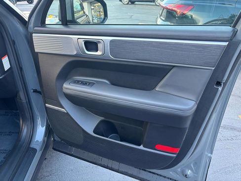 Used 2025 Hyundai Santa Fe Limited image 28