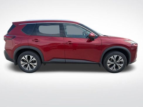 Used 2021 Nissan Rogue SV w/ Premium Package image 4