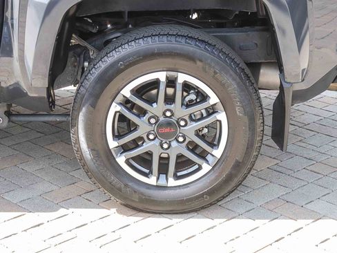 Used 2024 Toyota Tacoma TRD Sport image 12