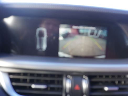 Used 2024 Alfa Romeo Stelvio Veloce image 22