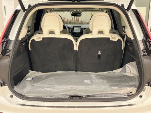 New 2026 Volvo XC90 B6 Ultra w/ Protection Package Premier image 27