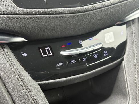 Certified 2024 Cadillac XT6 Luxury w/ LPO, Floor Liner Package AWD/4WD image 26